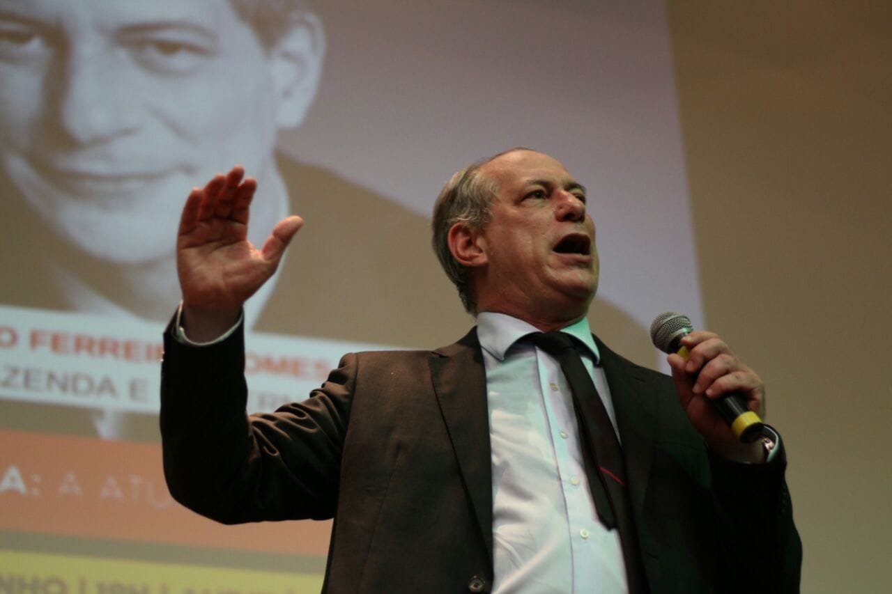 Ciro Gomes defende mineração em terras indígenas