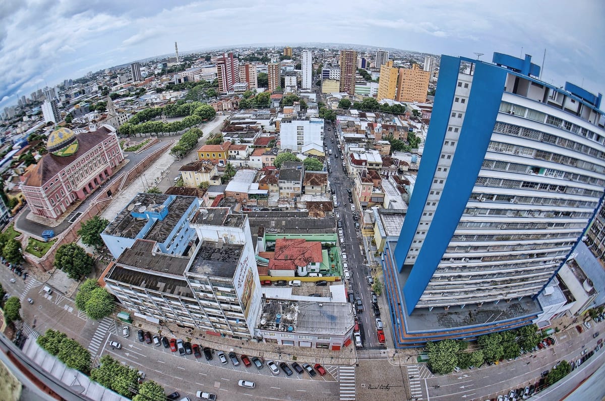 Programa do governo entrega moradias em Manaus